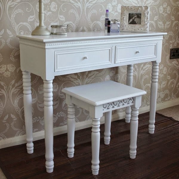 Beautiful designs from the dressing table with stool!