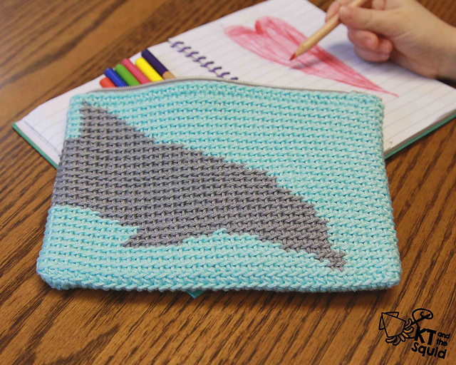 fiber-flux-crochet-pencil-cases-12-fun-and-free-patterns