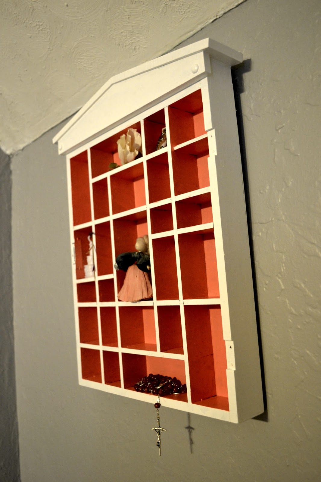 our-house-in-the-middle-of-our-street-upcycled-cubby-display-case