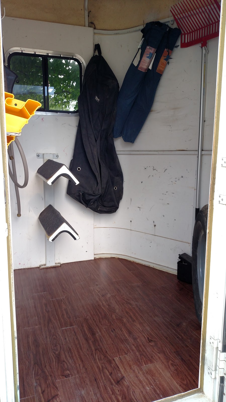 Cob Jockey Trailer Tack Room Floor