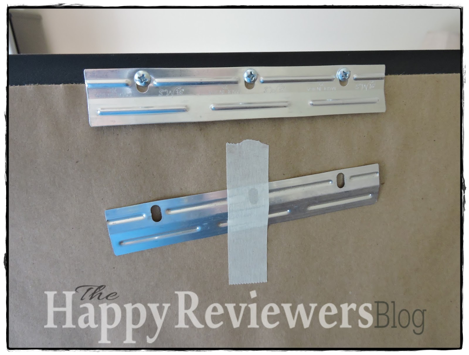 The Happy Reviewers Personalizing our walls with (Review