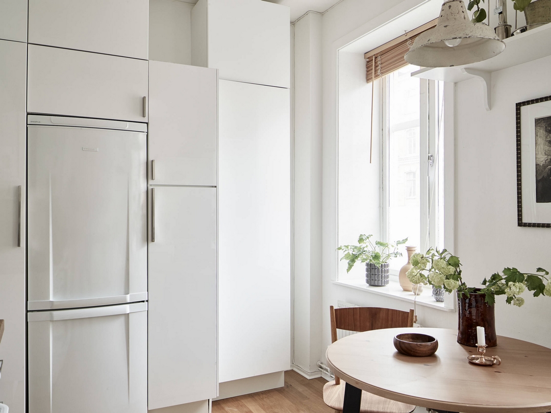 JOLIE ASSOCIATION DE COULEURS... BLANC, BRUN, BEIGE, NOIR ET VIEUX ROSE