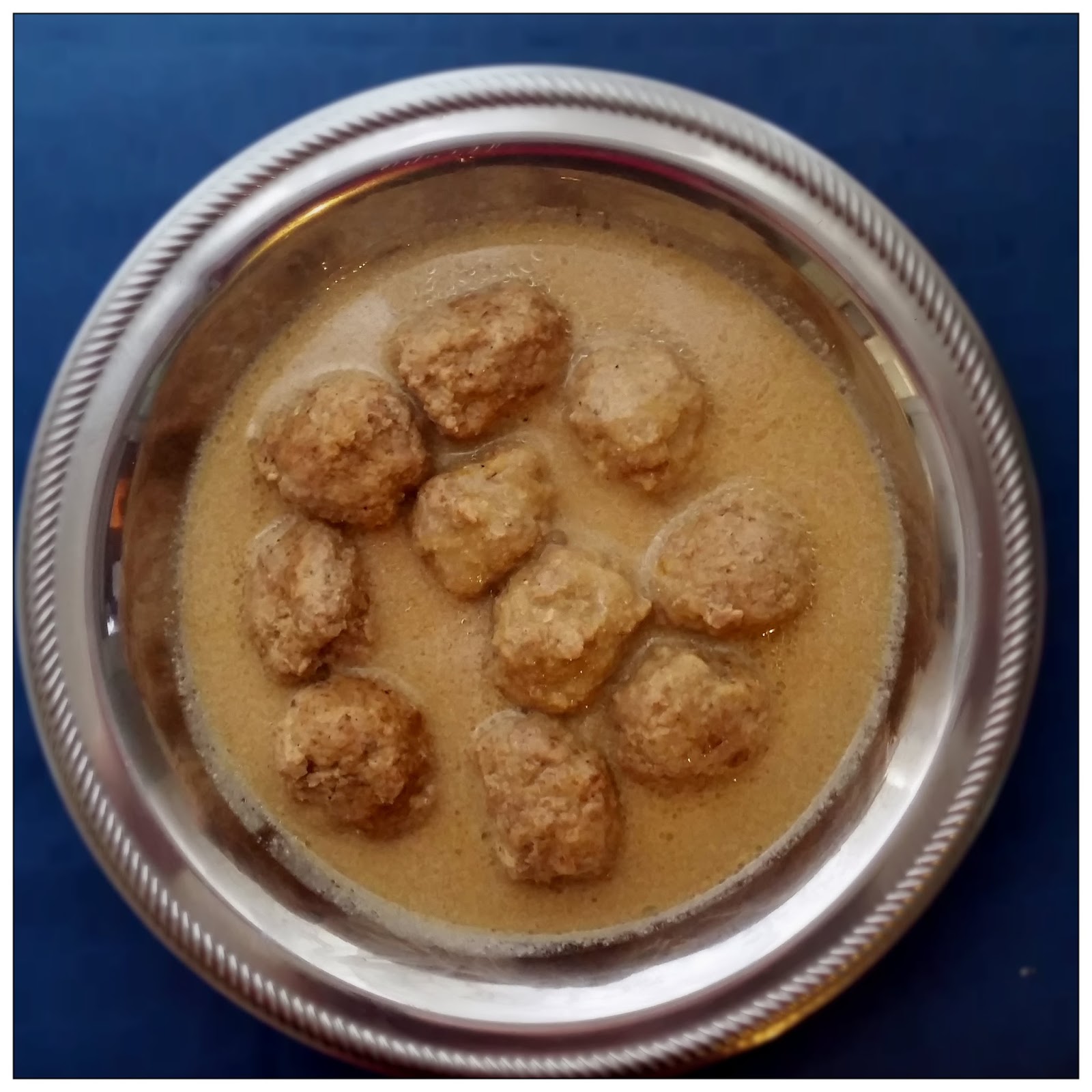 Harleian MS. 279 (ab. 1430) Pompys Meatballs in Almond Milk Gravy