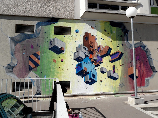 Street Art By Italian Artist Etnik In Vitry, France. 