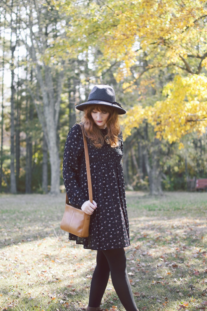 The Flying Clubhouse: November Gold #smockdress The Flying Clubhouse: November Gold #smockdress
