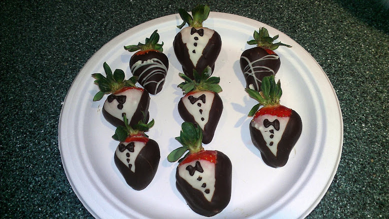 Nikki's Tuxedo Chocolate Strawberries