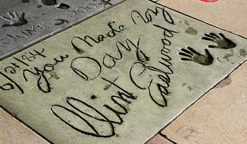 chinese theatre handprints footprints hollywood