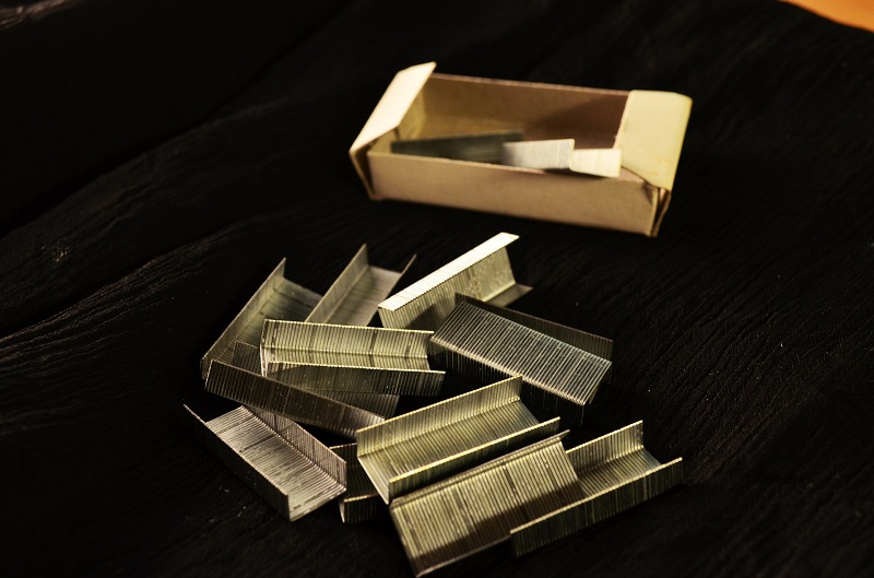 Why Select the Right Type of Packaging Staples? Aussie Trade