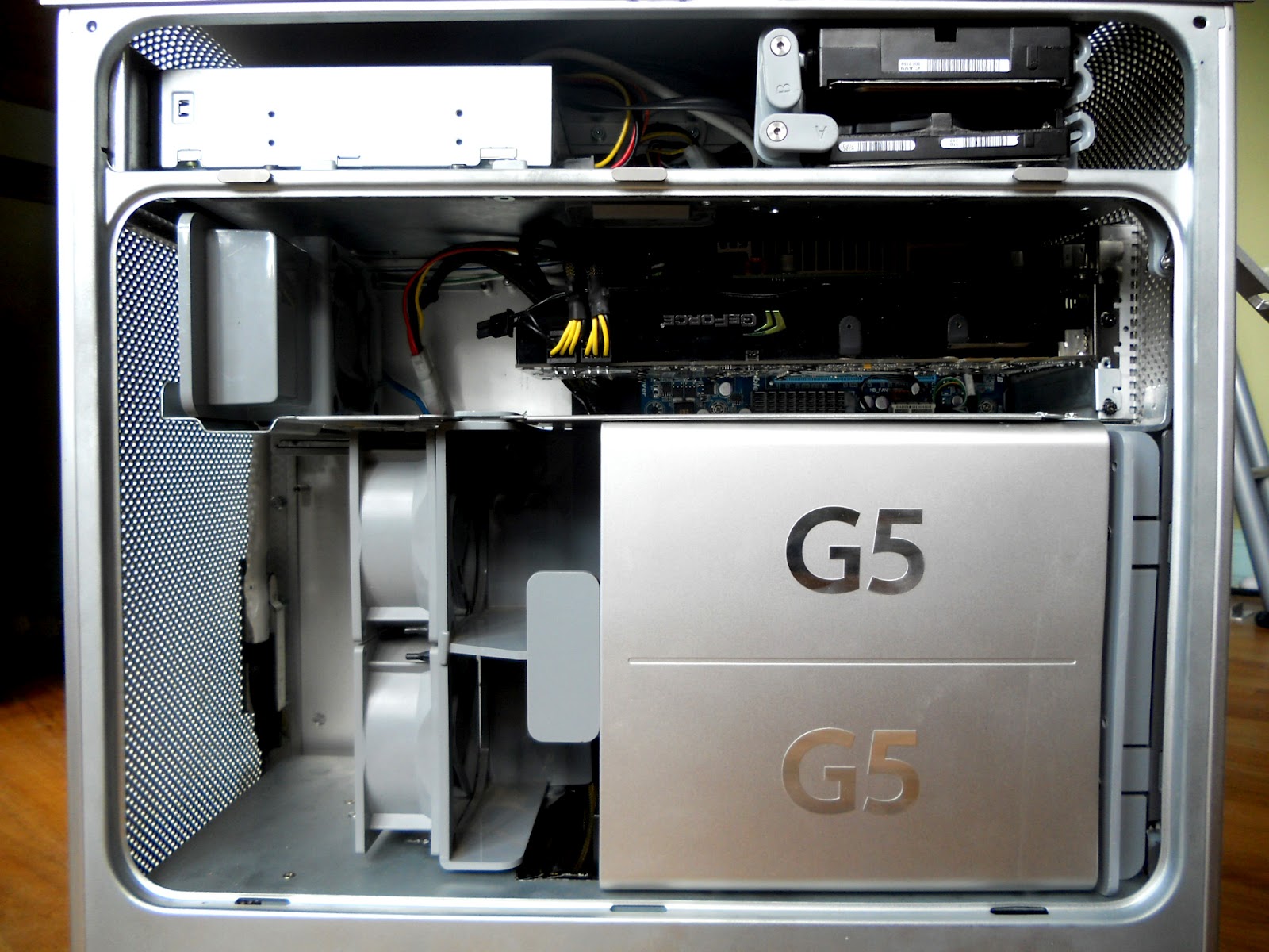BuildIts How to Fit Your PC in a Power Mac G5 Case
