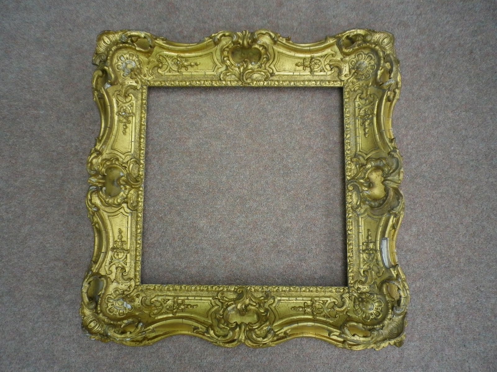 Framemaker Antique swept frame