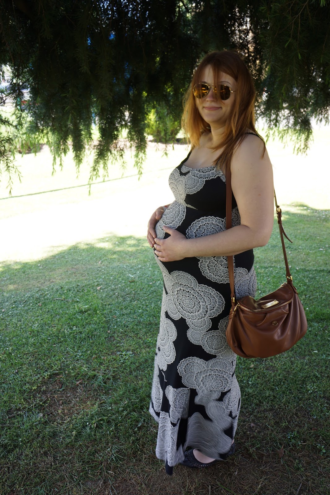 wearing a maxi dress when pregnant