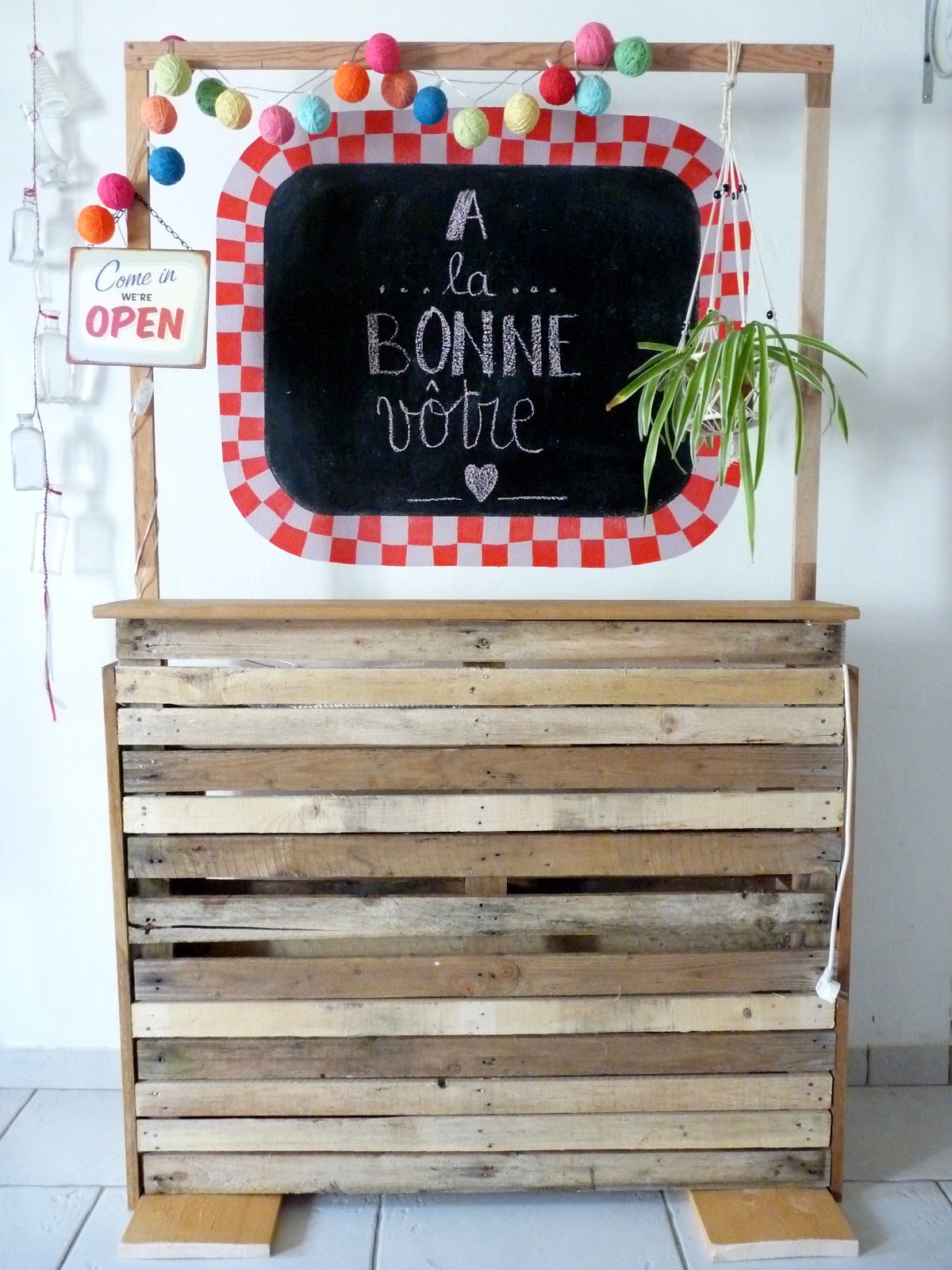 Rue Rivoirette DECO DE MARIAGE Fabriquer un bar en palettes