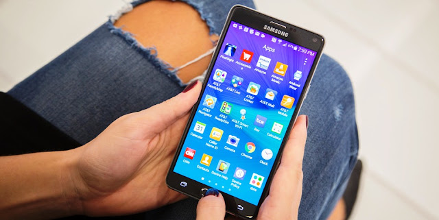 Samsung irá lançar Galaxy Note 5 para tentar "bater" o próximo iPhone