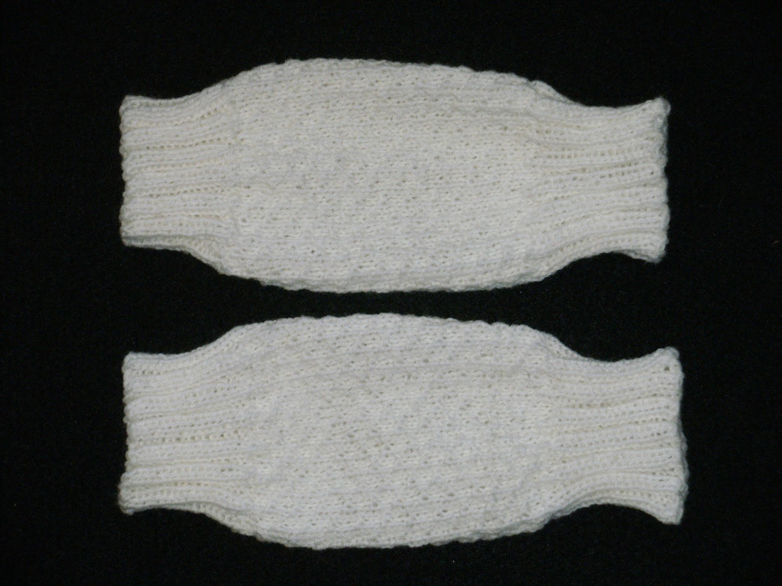 The Ladies' Reading Room Queen's Winter Knitting Book, Another Muffatee