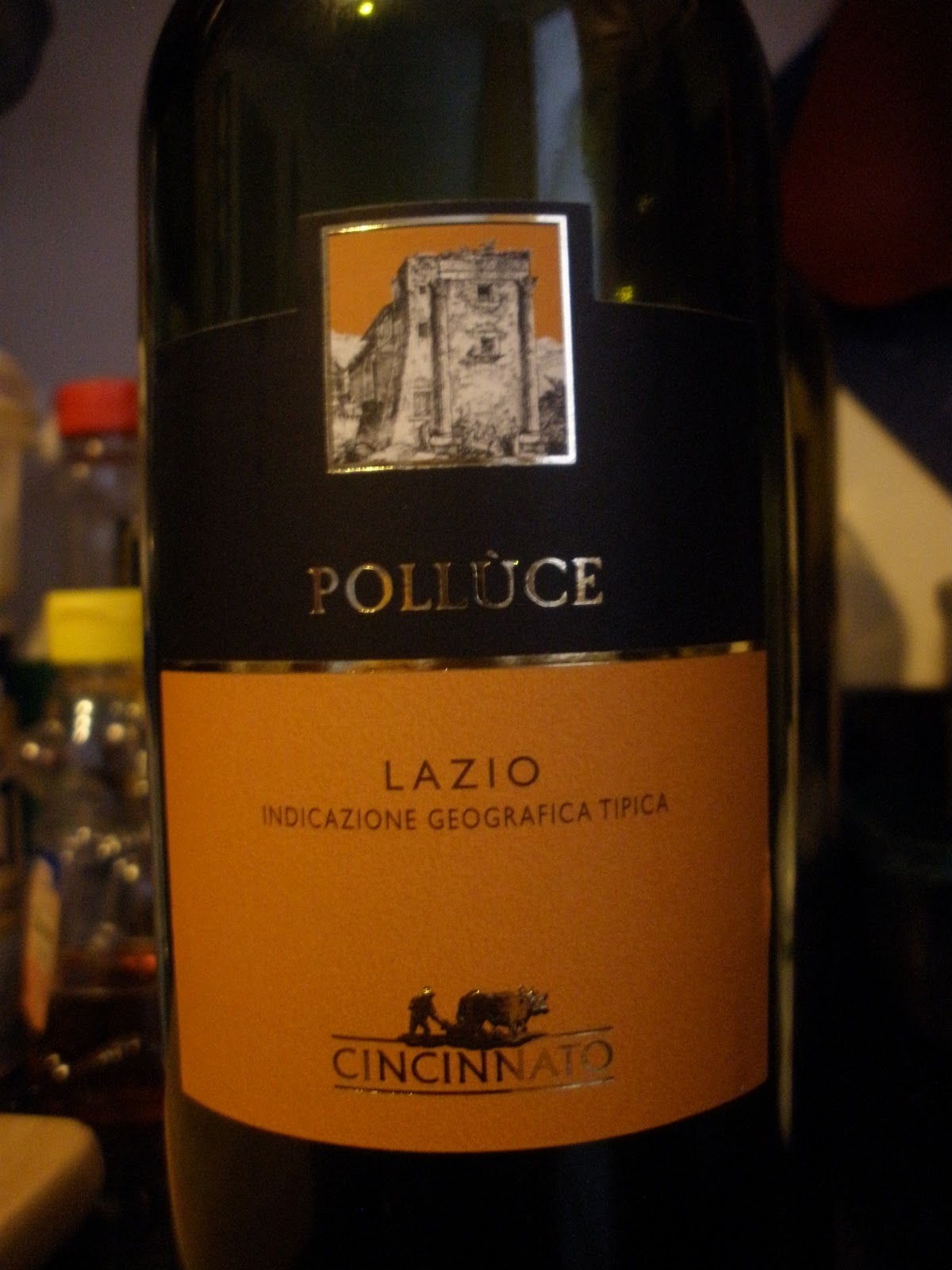 Fringe Wine Nero Buono Lazio, Italy