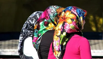 Pakaian Wanita Islam - lagu lama yang diputar-putar terus