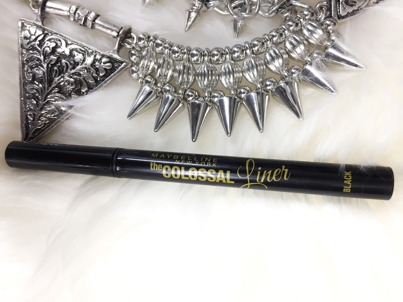 Beginner's Makeup Kit Affordable Drugstore Makeup + Makeup Tips