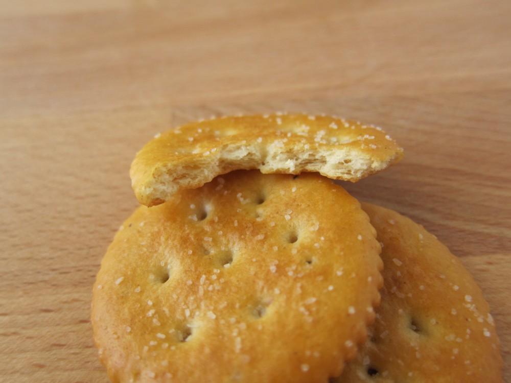 Review Nabisco Bacon and Black Pepper Ritz Crackers