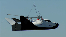 Sierra Nevada Corporation (SNC) Space Systems' Dream Chaser flight vehicle is lifted by an Erickson Air-Crane helicopter