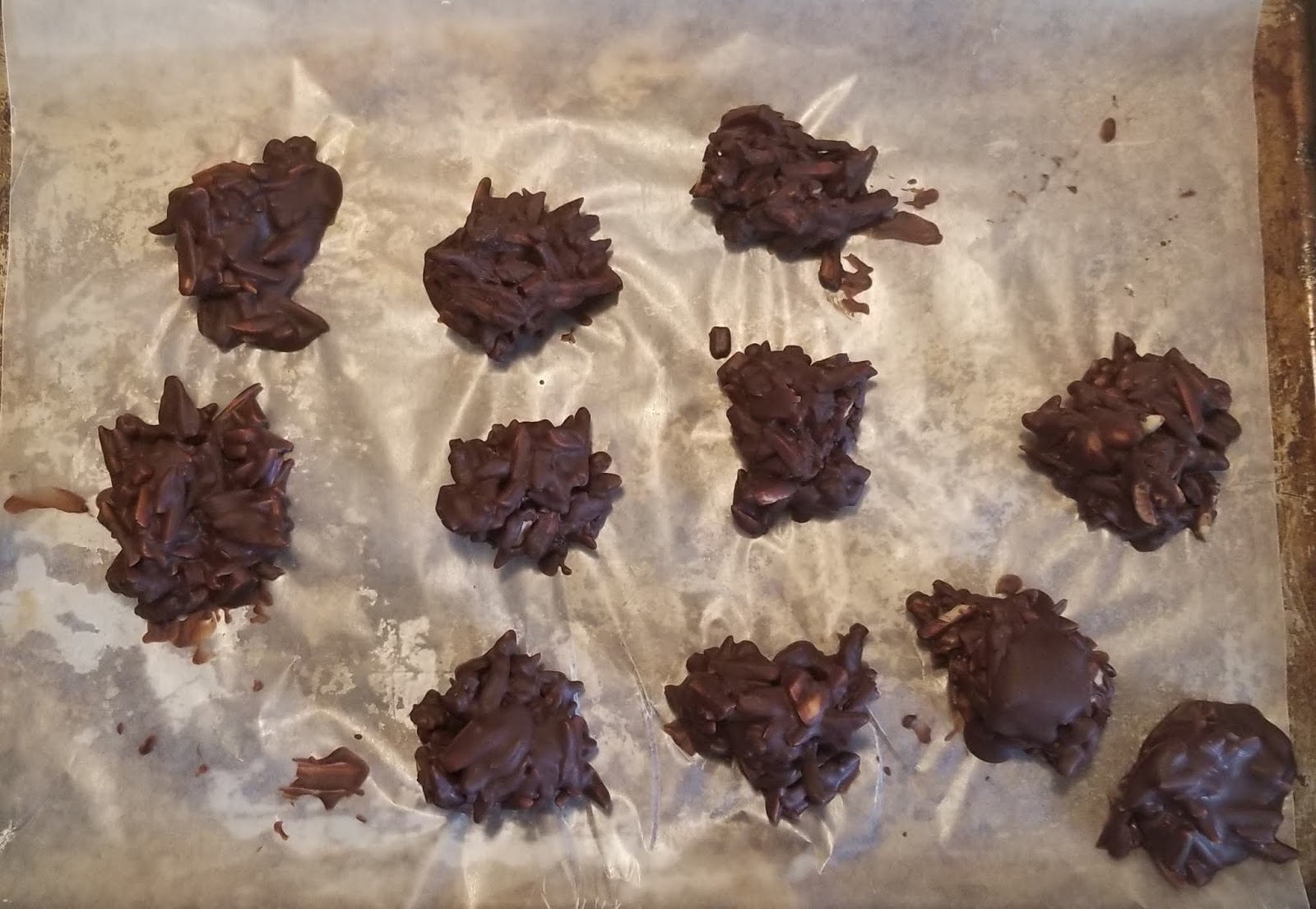 Carrie's Kitchen Creations 3 Ingredient KETO Candy (Dark Chocolate