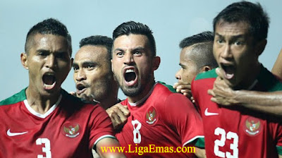 http://ligaemas.blogspot.com/2016/12/tradisi-enam-edisi-final-piala-aff.html