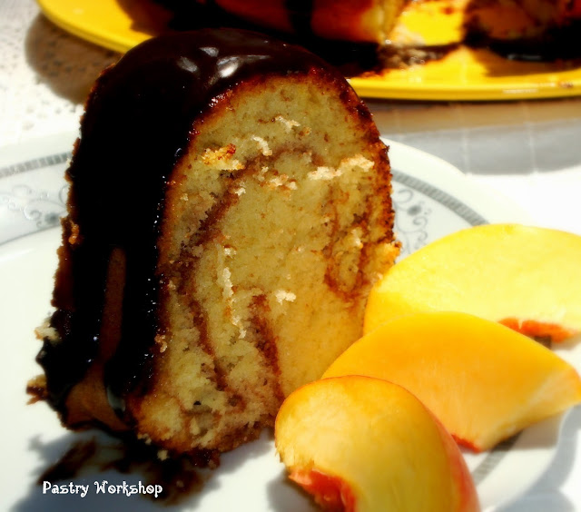{Marble Bundt Cake} - Chec marmorat