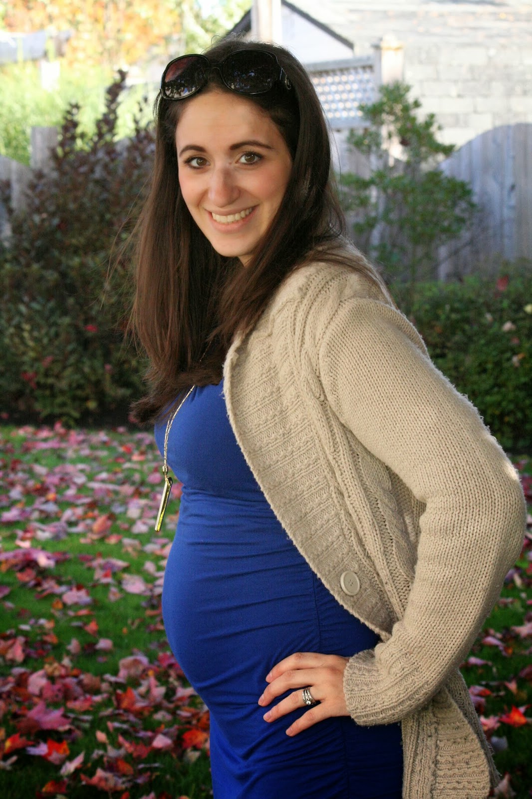 S{Thomp}ing Ground Baby T2.0 Bump 19 Weeks