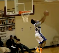 Corey Sanders reverse dunk