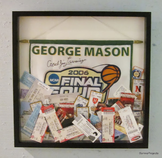 BonnieProjects Display a ticket stub collection