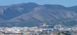 Vistas de Caravaca de la Cruz desde la Oficina de Turismo de Cehegín. Vistas de Caravaca de la Cruz desde la Oficina de Turismo de Cehegín.