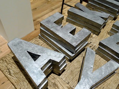 Idée déco: lettres géantes en zinc
