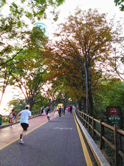 Jalan-Jalan ke Namsan Seoul Tower (남산서울타워)
