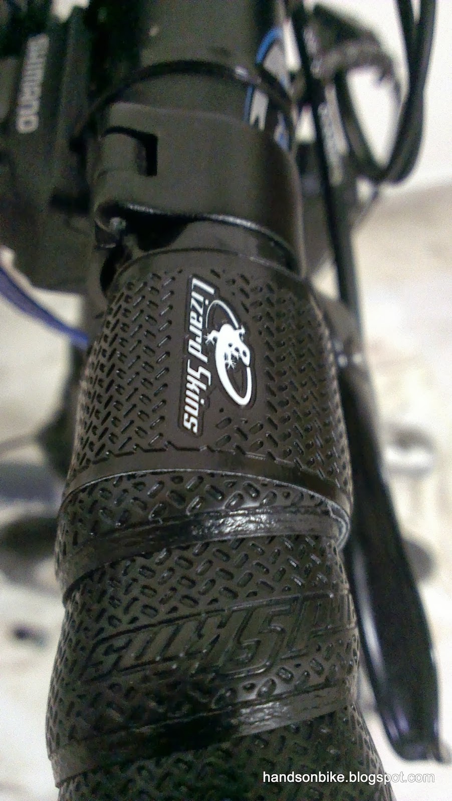 Lizard Skins DSP Bar Tape V2 - How to Install 