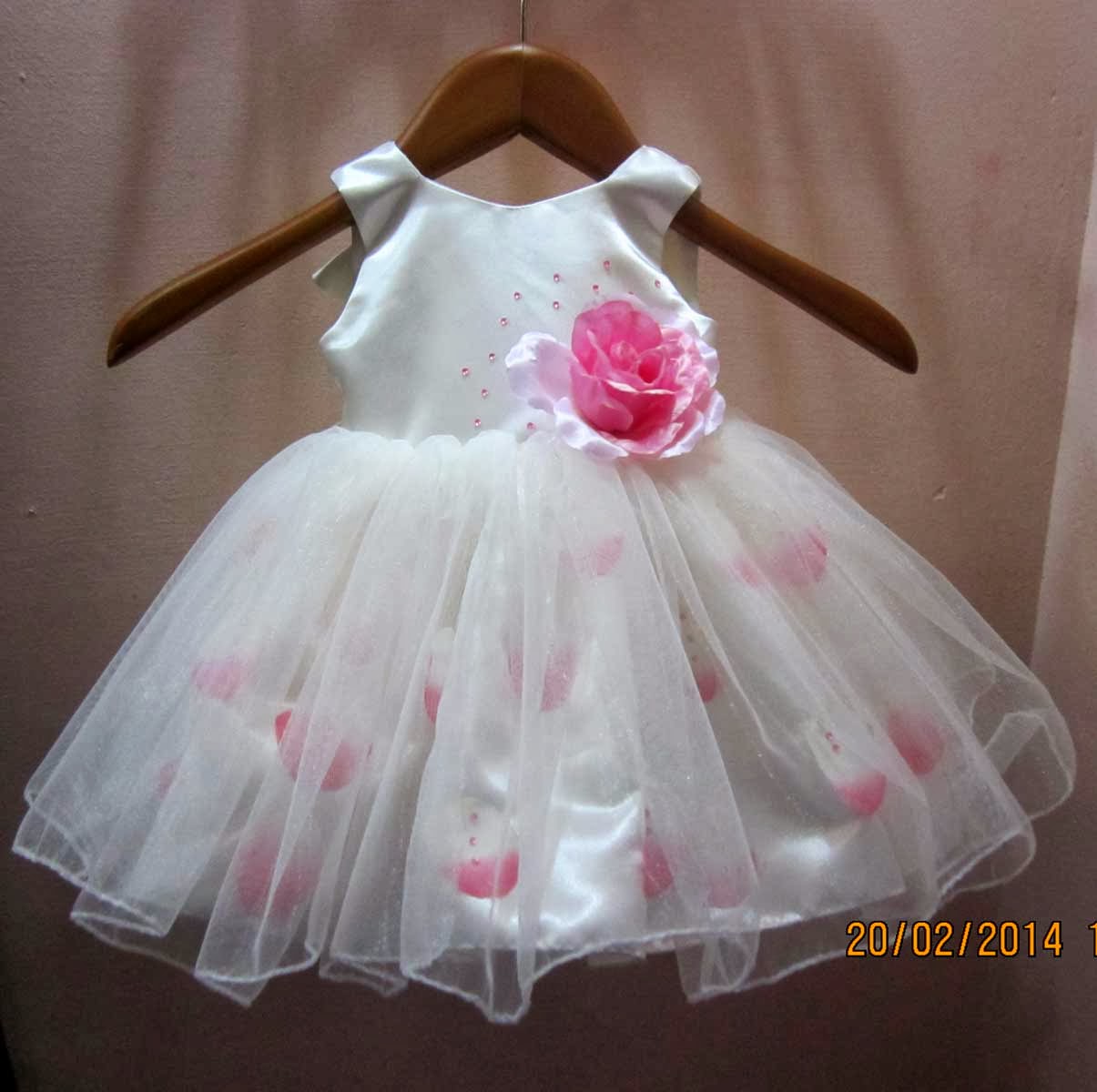 Carolia kidz: First Birthday Petal Frock