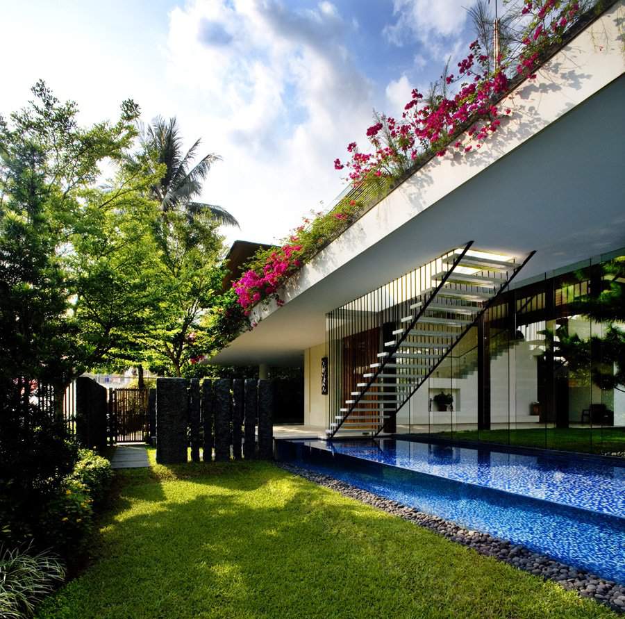 Contemporary Tropical Garden House