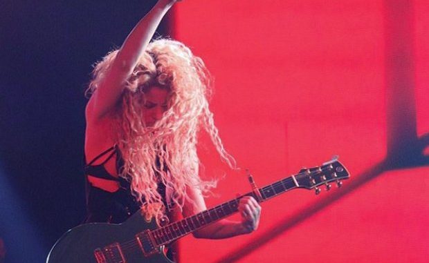 Shakira iniciará el 2018 convaleciente de una cirugía para poder recuperar su voz
