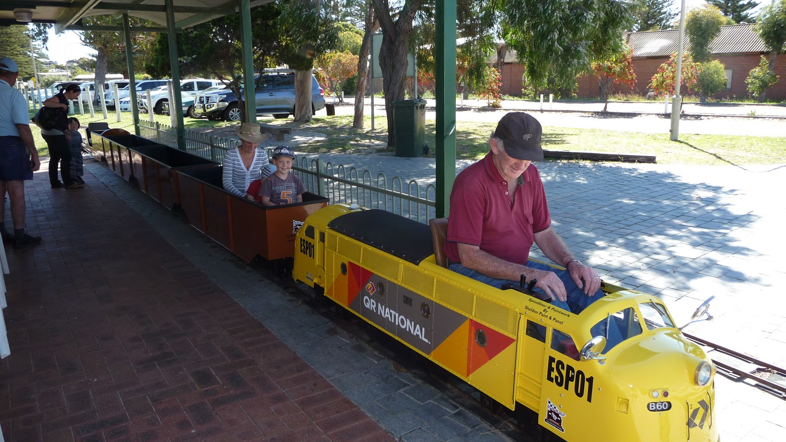 Kendalls caravanning around Australia with kids for twelve months