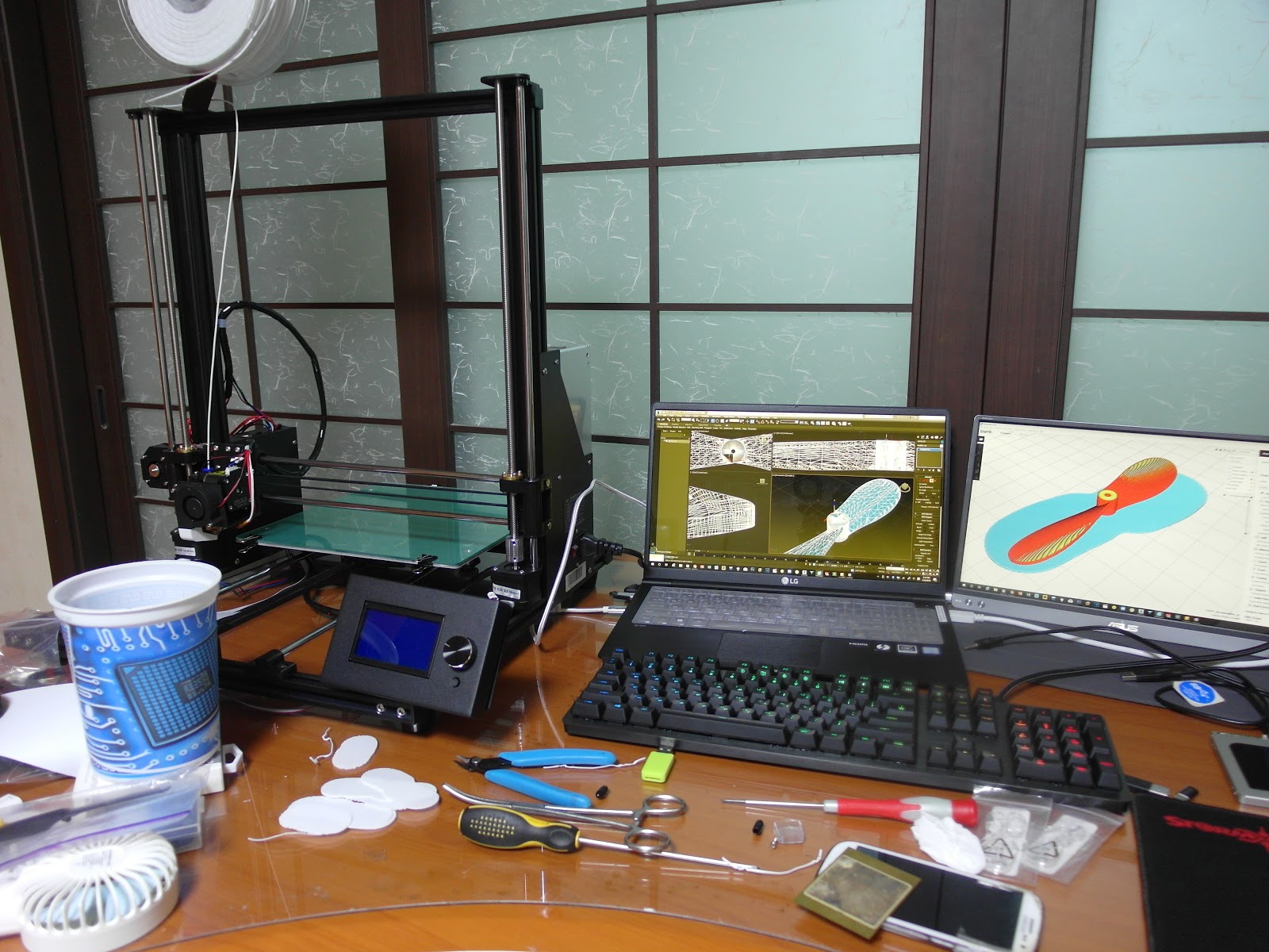 KDH 3D Laboratory My first 3d printer and my workplace
