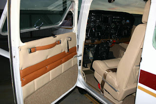 Jet Airlines: Cessna 182 Interior