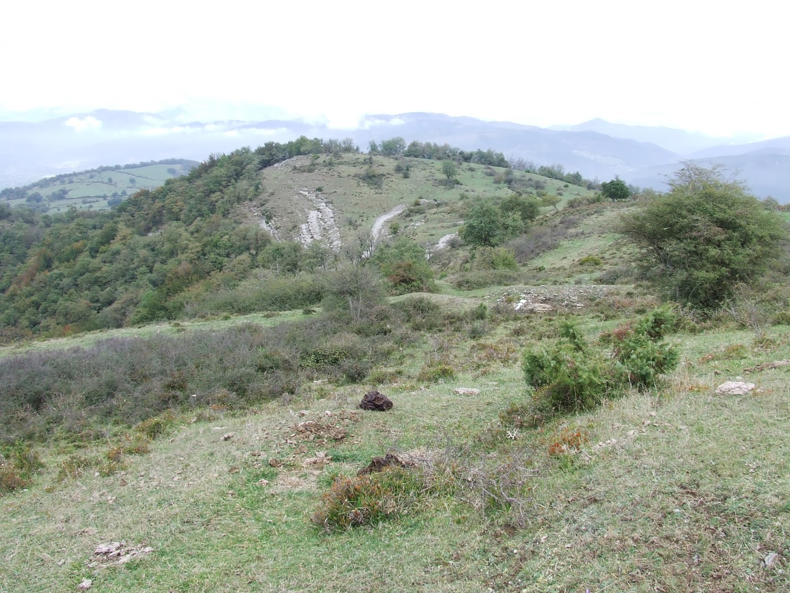Arqueología de la Guerra Civil Española Una avanzadilla de la Avanzadilla