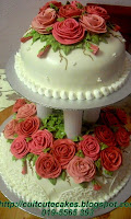 2 tiers wedding cake