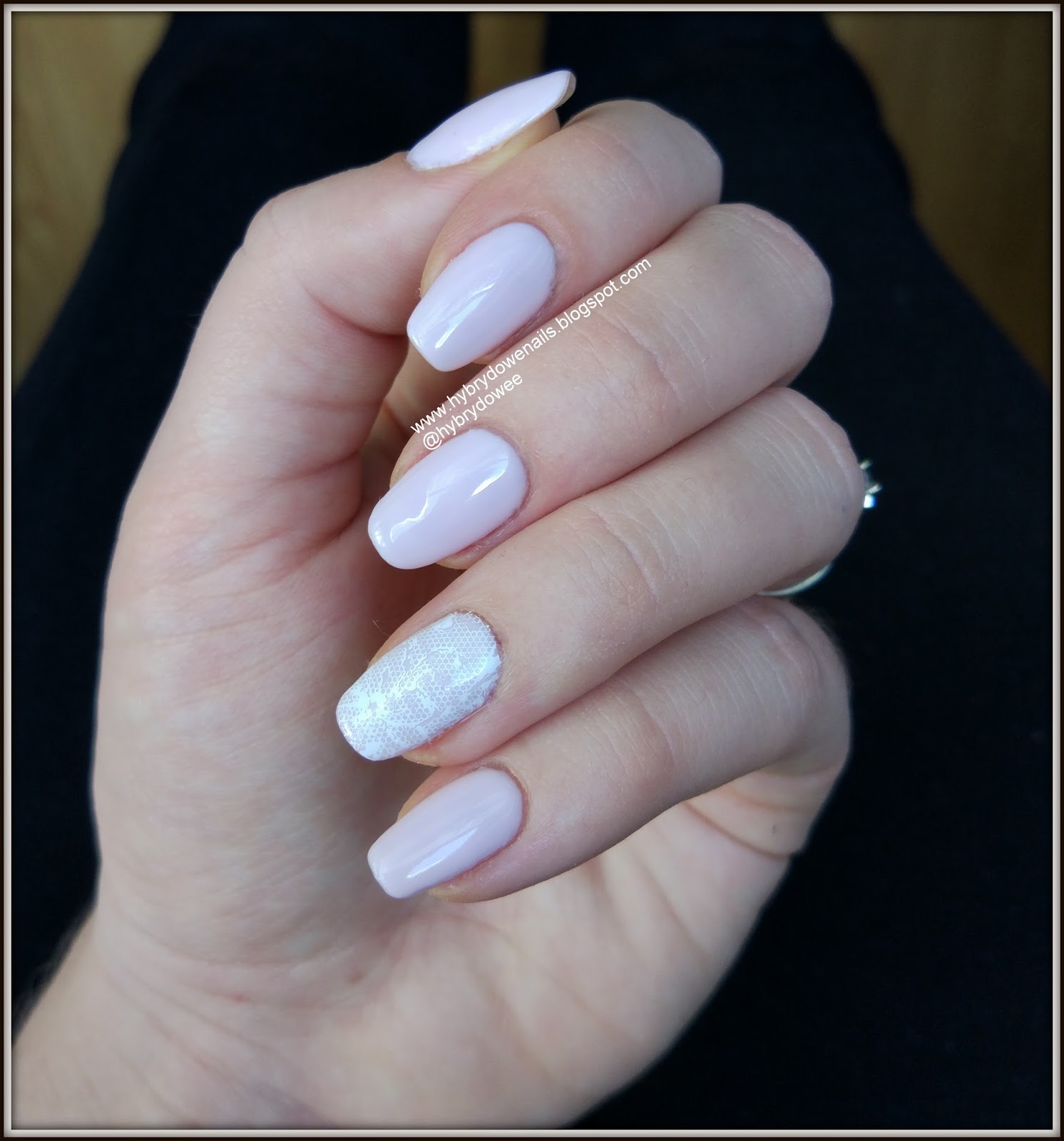 Hybrydowe Paznokcie Delikatny Manicure Na Kazda Okazje