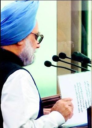 Manmohan Singh can’t read Hindi. All his Hindi speeches are written in Urdu.