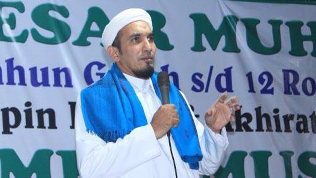 Ketum FPI: Sebar Berita Bohong Hukumnya Haram, Utamakan Tabayun Ketum FPI: Sebar Berita Bohong Hukumnya Haram, Utamakan Tabayun