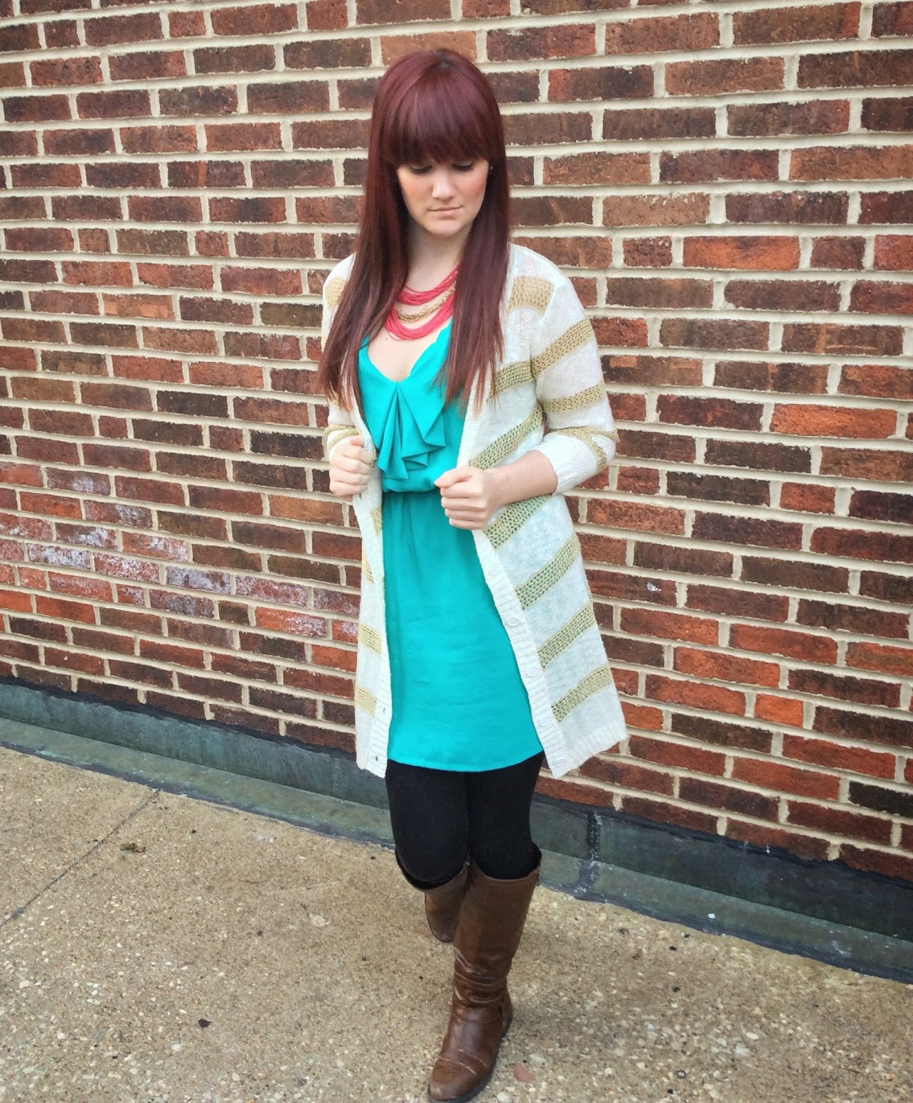 The Trendy Sparrow: Outfit of the Day: Mint + Gold
