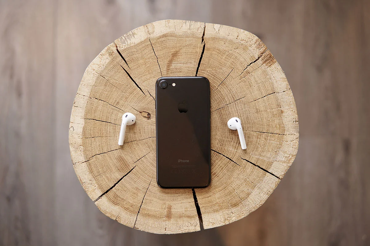 Giving the Jump to the Wireless Headphones