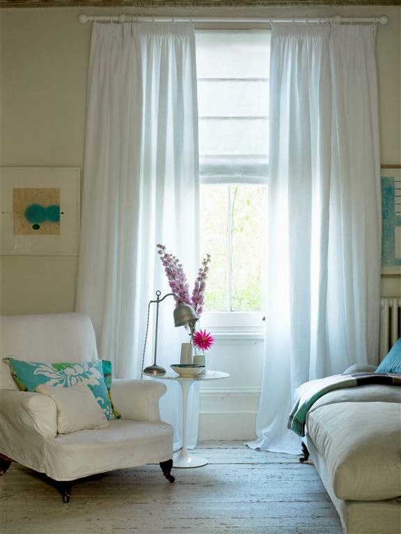 Trick to keep the white curtains Home Design Ideas for You