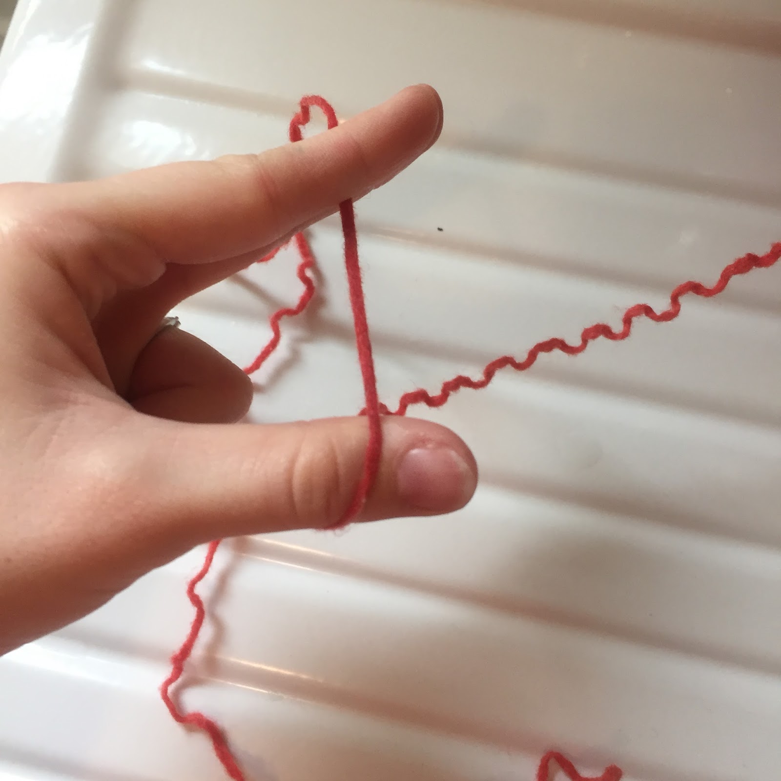 Sent by Sarah How to join ends of yarn together through felting