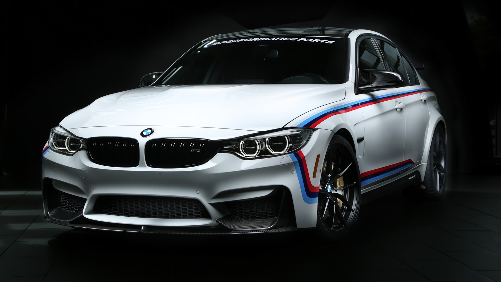 Autoblog Uruguay  : BMW presentó nuevos accesorios M  Performance en el SEMA