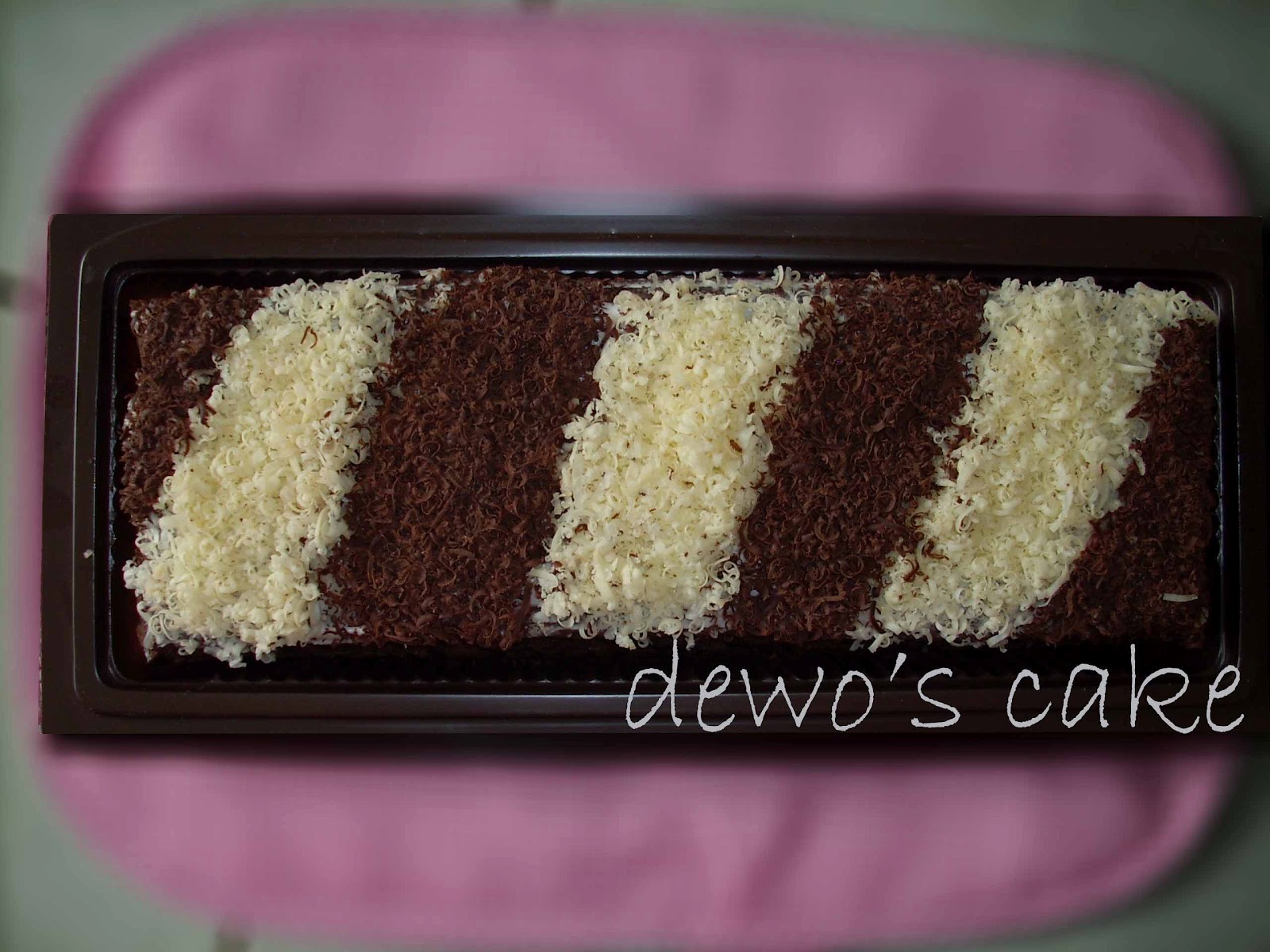 by Dekalisa Brownies Kukus Coklat Topping Coklat Keju